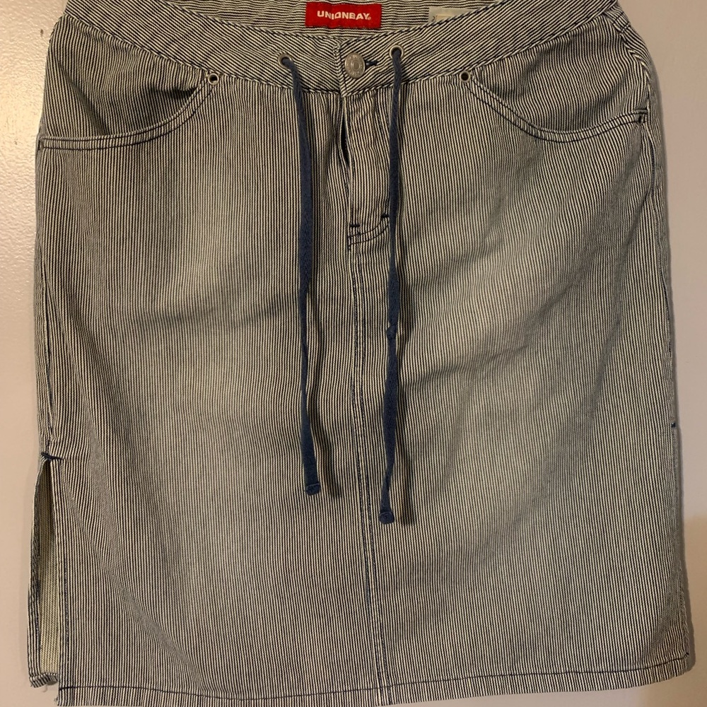 UnionBay Blue Pin Striped Distressed Denim Skirt Size 11 (A28)